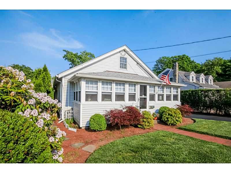 72 BOON ST, Narragansett, RI 02882, Pier Village Mott & Chace Sotheby