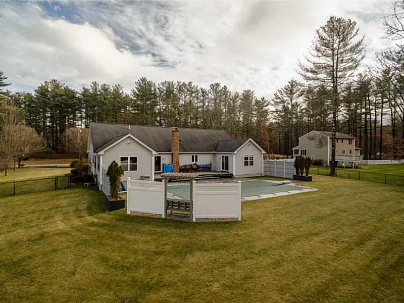 59 LAKE DR, West Greenwich, RI 02817, Mishnock Mott & Chace Sotheby's