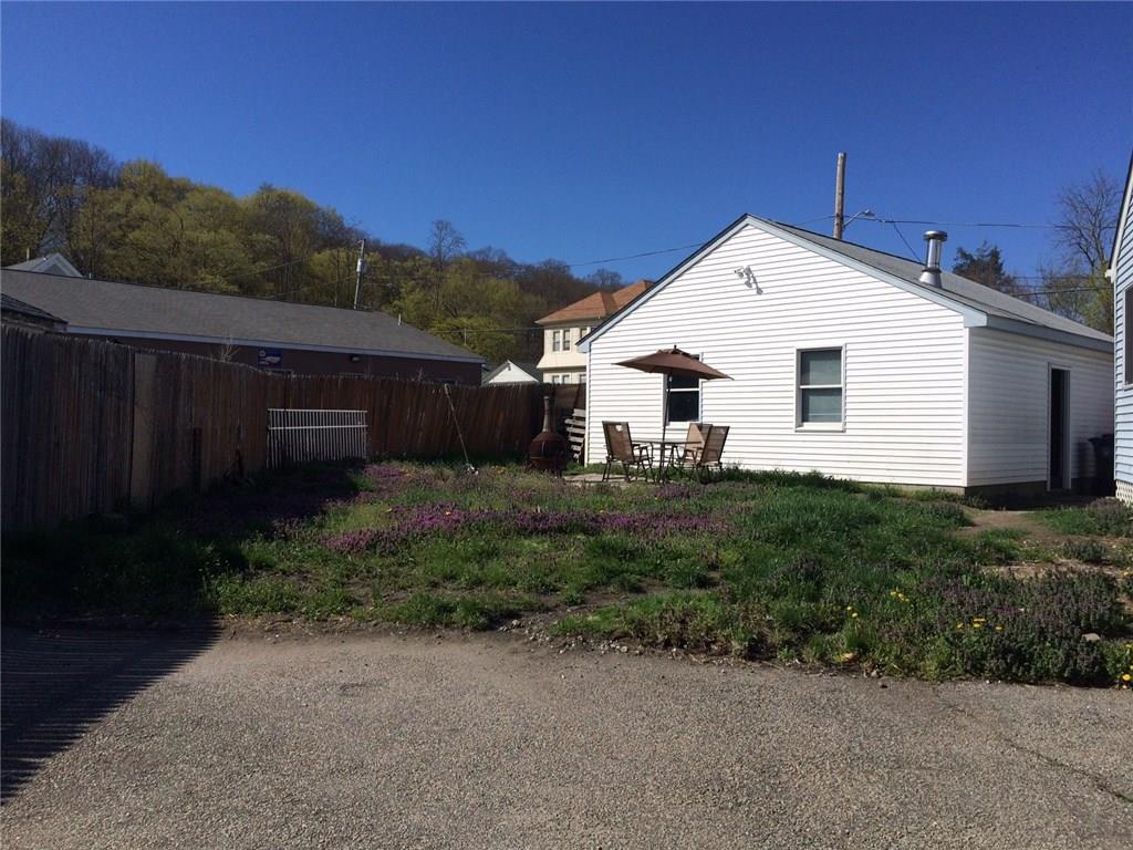 141 Silver Lake AV, Providence, RI 02909 Mott & Chace Sotheby's