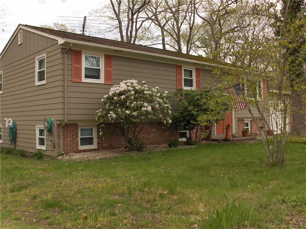 167 Indian TRL, Narragansett, RI 02874 Mott & Chace Sotheby's