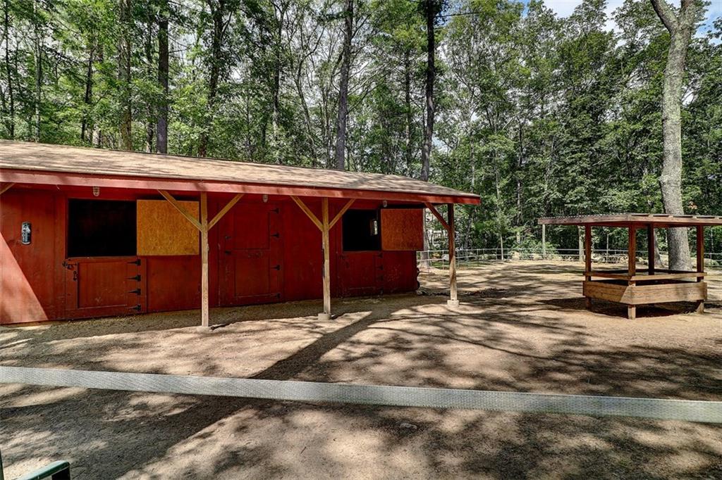 585 Spring Lake RD, Burrillville, RI 02826, Glendale/Spring Lake Mott