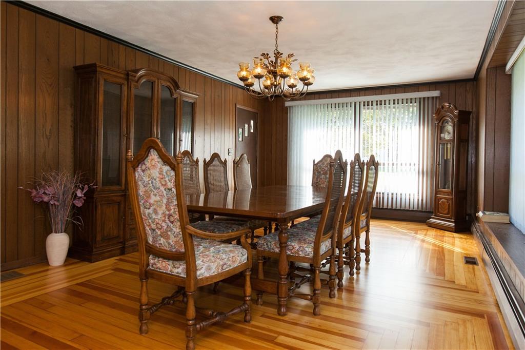 121 Olney Arnold Road Cranston Ri 02921 Mott Chace Sotheby S