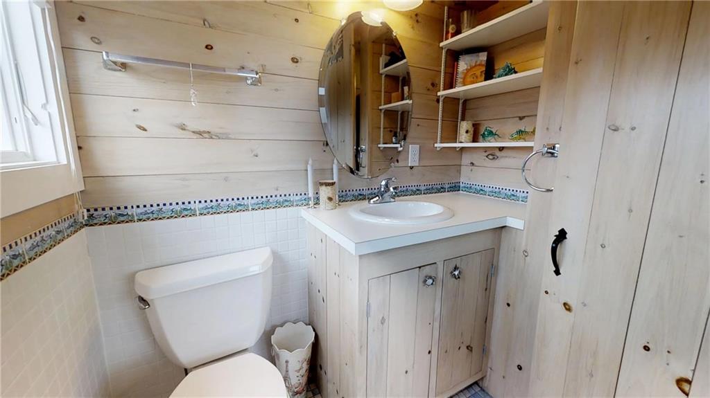 7 Deck St., Jamestown, RI 02835, Jamestown Shores | Mott & Chace