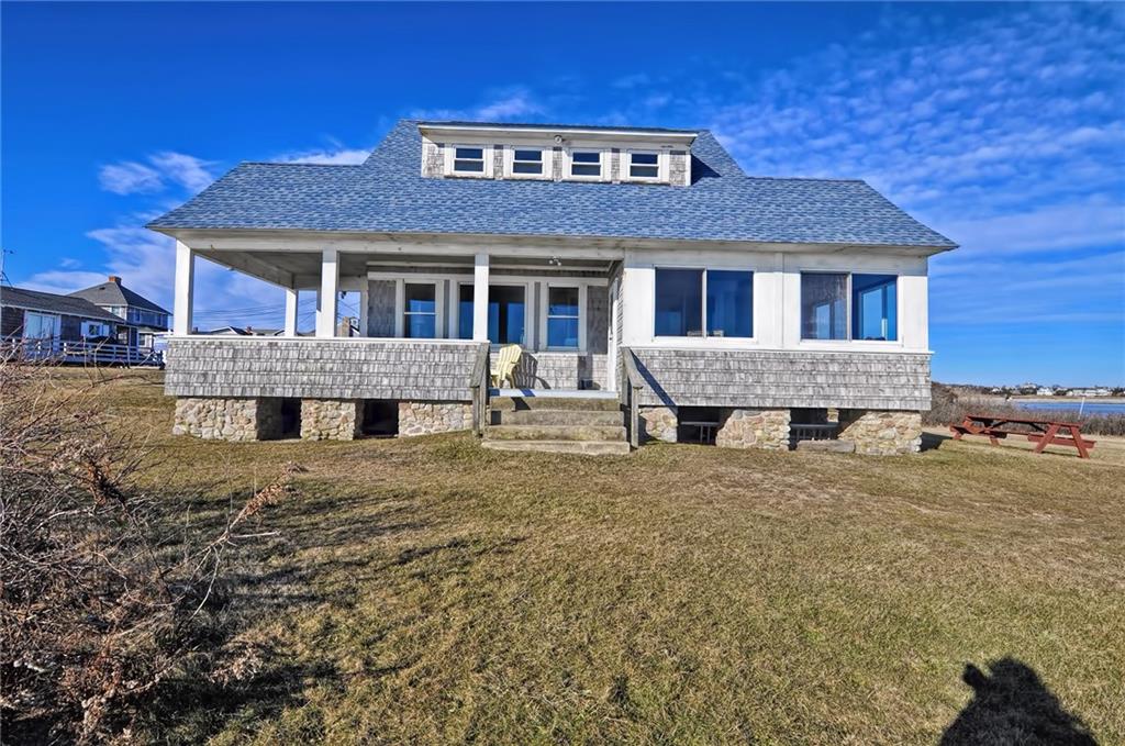 Sold 332 Brayton Point Road Westport Ma 02790 4 Beds 1 Full Bath 1480000